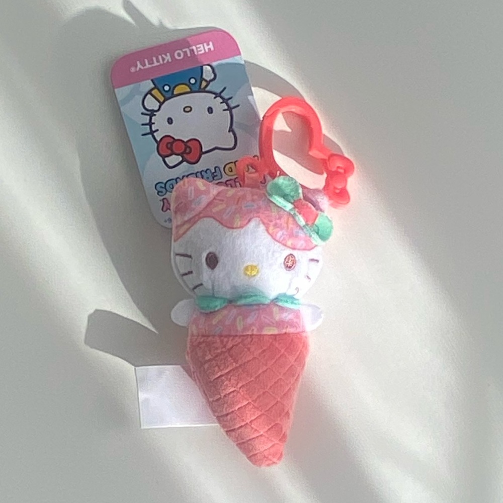 Brand New Hello Kitty Soft Plush Keychain